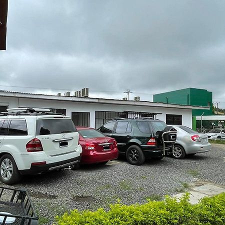 Hotel El Coco Alajuela Exterior photo